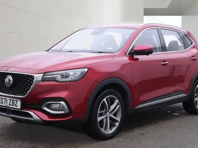 Used MG HS 258 HP (189 kW) 2021 Red SUV