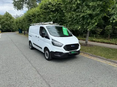 Used Ford Transit Custom 105 HP (77 kW) 2018 White Van