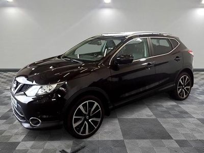 Black Used 2016 Nissan Qashqai Tekna SUV | £8,999 (A bit pricey)