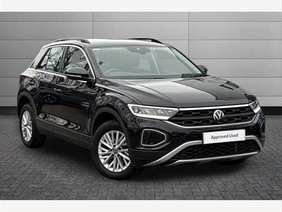 Used VW T-Roc Life 150 HP (110 kW) 2023 Black SUV