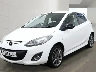 Used Mazda 2 Edition 84 HP (61 kW) 2014 White Hatchback