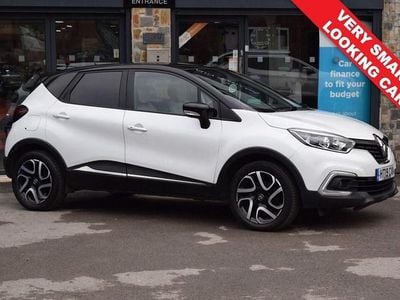 Used Renault Captur Iconic 90 HP (66 kW) 2019 White/black SUV