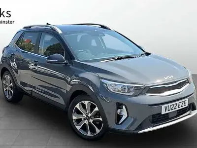 Usado Kia Stonic 118 HP (86 kW) 2022 Cinzento SUV