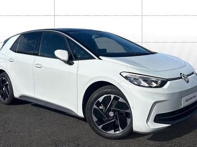 Used VW ID.3 Pure 125 kW (170 HP) 2025 White Hatchback
