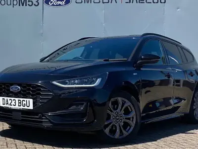 Used Ford Focus ST-Line 125 HP (91 kW) 2023 Black Estate