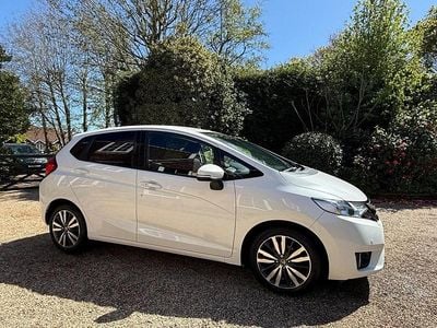 Używany Honda Jazz EX 102 KM (75 kW) 2016 Biały Hatchback
