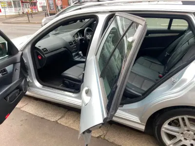 Używany Mercedes C180 2008 Srebrny Kombi