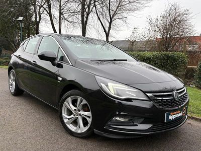 Used Vauxhall Astra SRi 150 HP (110 kW) 2017 Black Hatchback