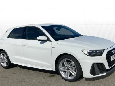 Used Audi A1 S-Line 95 HP (69 kW) 2020 White SUV