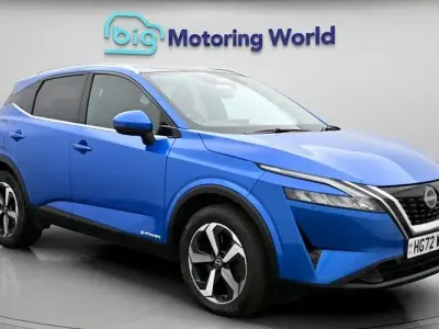 Begagnad Nissan Qashqai N-Connecta 190 HK (139 kW) 2023 Blå SUV