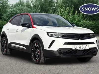 Used Vauxhall Mokka SRi 100 HP (73 kW) 2021 White jade SUV