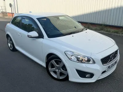Used Volvo C30 R-Design 145 HP (106 kW) 2013 White Hatchback