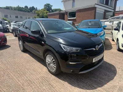 Used Vauxhall Grandland X S 120 HP (88 kW) 2018 Black SUV