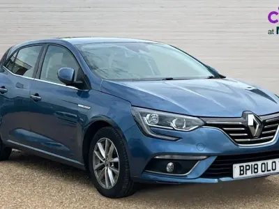 Used Renault Mégane Dynamique 130 HP (95 kW) 2018 Blue Hatchback