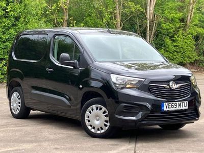 used Vauxhall Combo 1.5 TURBO D 2000 SPORTIVE L1 H1 EURO 6 (S/S) 4DR DIESEL FROM 2019 FROM ILKESTON (DE7 5TW) | SPOTICAR