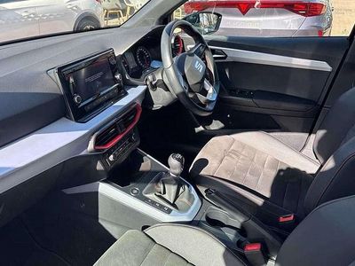 Used Seat Arona FR 108 HP (79 kW) 2023 Blue SUV