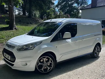 Used Ford Transit Connect Limited 120 HP (88 kW) 2017 White MPV