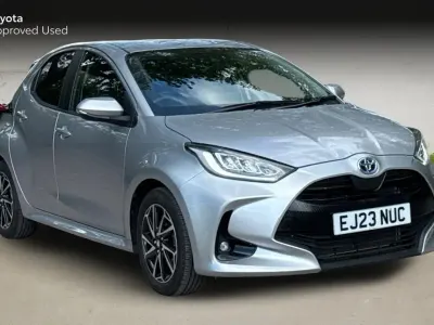 Used Toyota Yaris Hybrid Design 2023 Silver Hatchback