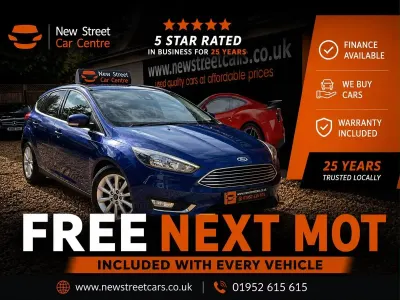 Used Ford Focus Titanium 125 HP (91 kW) 2017 Blue Hatchback