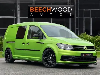 Begagnad VW Caddy Maxi S 102 HK (75 kW) 2020 Grön Minibuss