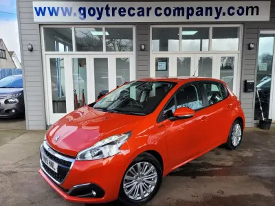 Second-hand Peugeot 208 Signature Sky 2020 Portocaliu Hatchback