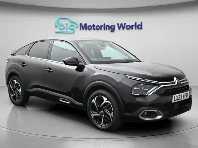 Gebraucht Citroën C4 PureTech 130 PS (95 kW) 2023 Schwarz SUV