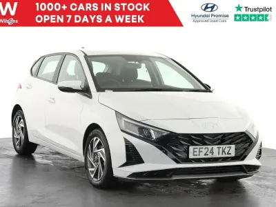 Used Hyundai i20 Advanced 2024 White Hatchback