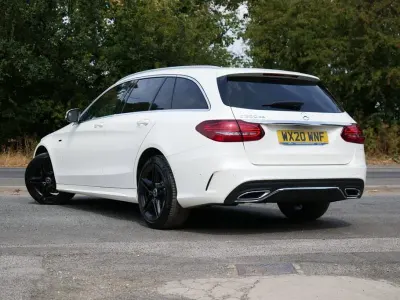 Used Mercedes C300 AMG line 306 HP (225 kW) 2020 White Estate