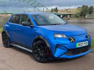 Używany Alpine A290 161 kW (220 KM) 2025 Niebieski Hatchback