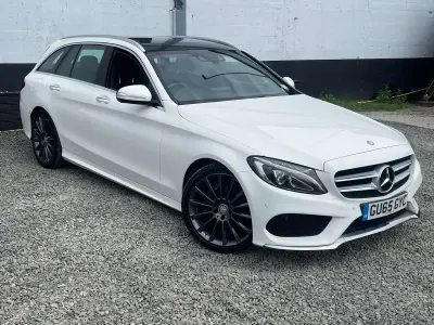 Używany Mercedes C220 AMG line 170 KM (125 kW) 2015 Biały Kombi