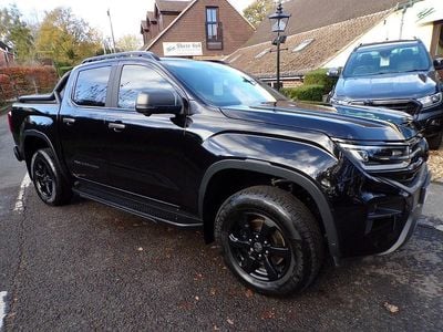 Black Used 2025 VW Amarok PanAmericana Pickup | £53,994