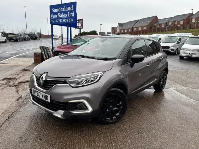 Begagnad Renault Captur Dynamique 90 HK (66 kW) 2017 Grå SUV