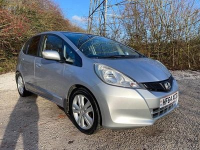 Silver Used 2014 Honda Jazz ES Hatchback | £7,490 (Fair price)
