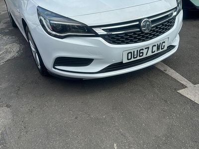 White Used 2017 Vauxhall Astra Hatchback | £2,500 (Fair price)