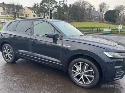 Blue Used 2019 VW Touareg R-line SUV | £25,000 (Fair price)