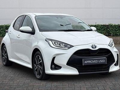 Used Toyota Yaris Hybrid Design 2022 White Hatchback