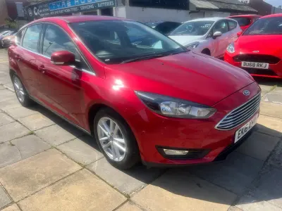 Used Ford Focus Zetec 2016 Red Hatchback