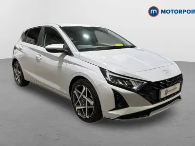 Używany Hyundai i20 Premium 101 KM (74 kW) 2025 Szary Hatchback