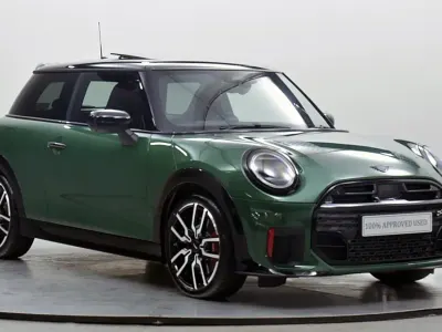 Used Mini John Cooper Works Hatch 228 HP (167 kW) 2026 Green Hatchback
