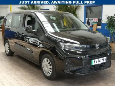 Used Vauxhall Combo Design Edition 100 kW (136 HP) 2024 Black MPV