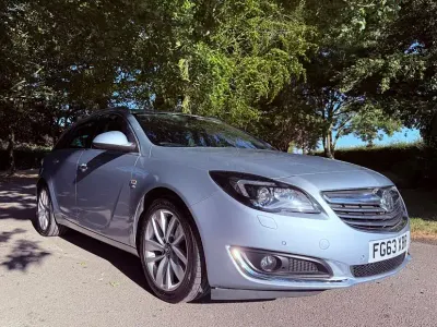 Used Vauxhall Insignia Elite 163 HP (119 kW) 2013 Silver Estate