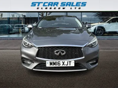 Used Infiniti Q30 Premium 170 HP (125 kW) 2016 Grey Hatchback