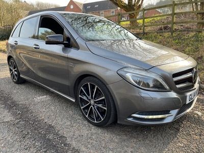 Mercedes B200