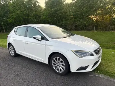 Used Seat Leon SE 105 HP (77 kW) 2015 White Hatchback