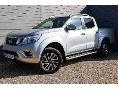 Used Nissan Navara Tekna 190 HP (139 kW) 2018 Silver Pickup