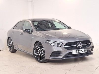 Begagnad Mercedes A180 Executive 136 HK (100 kW) 2022 Grå Sedan