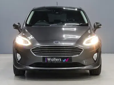 Used Ford Fiesta Titanium 100 HP (73 kW) 2017 Grey Hatchback
