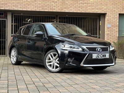Lexus CT200h