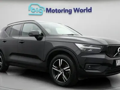 Used Volvo XC40 R-Design 197 HP (144 kW) 2020 Black SUV