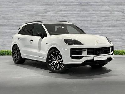 New Porsche Cayenne Black Edition 464 HP (341 kW) 2025 White SUV